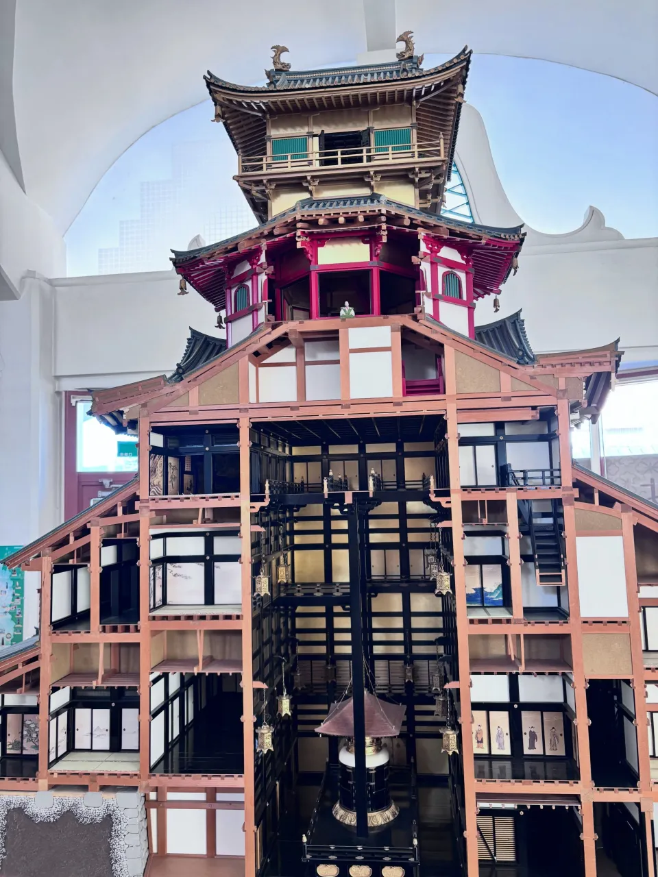 こんにちは!寺庄接骨院のスタッフです!!