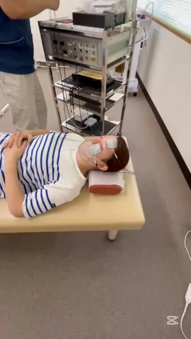 目の疲れかすみ目などには滋賀県甲賀市の寺庄整骨院の微弱電流治...